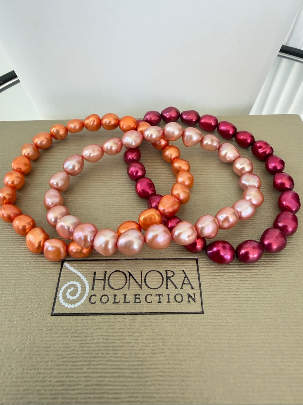 NWOT 7” Honora red, orange, champagne dyed freshwater pearl stretch bracelets!